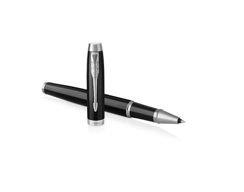 Czarny metalowy długopis Parker IM z grawerem logo