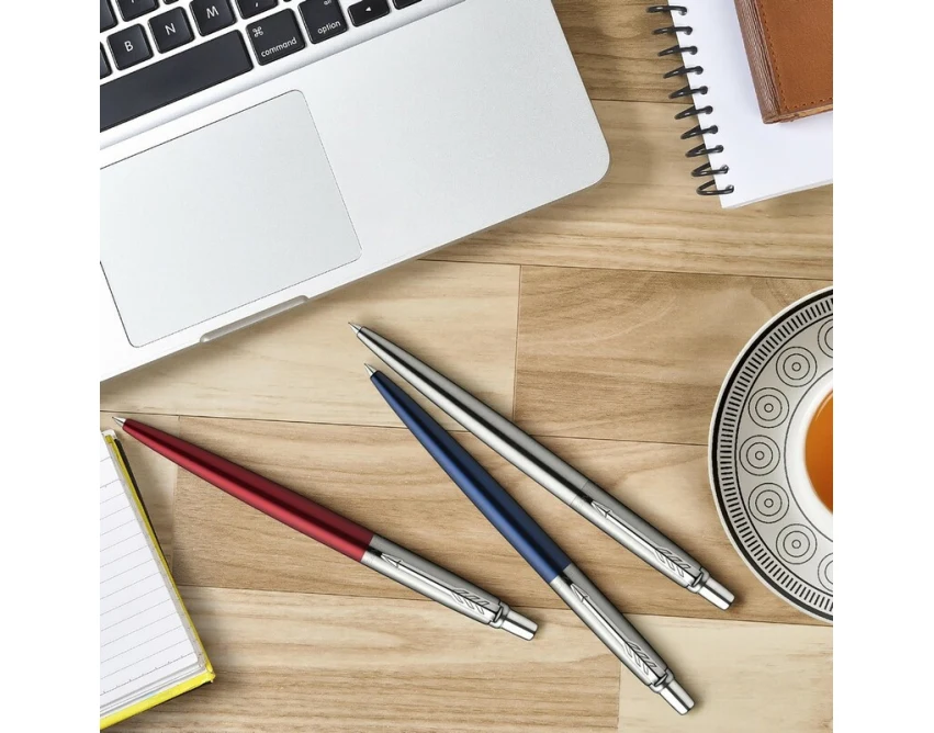 Parker Jotter Core niebieski z grawerem – prezent firmowy