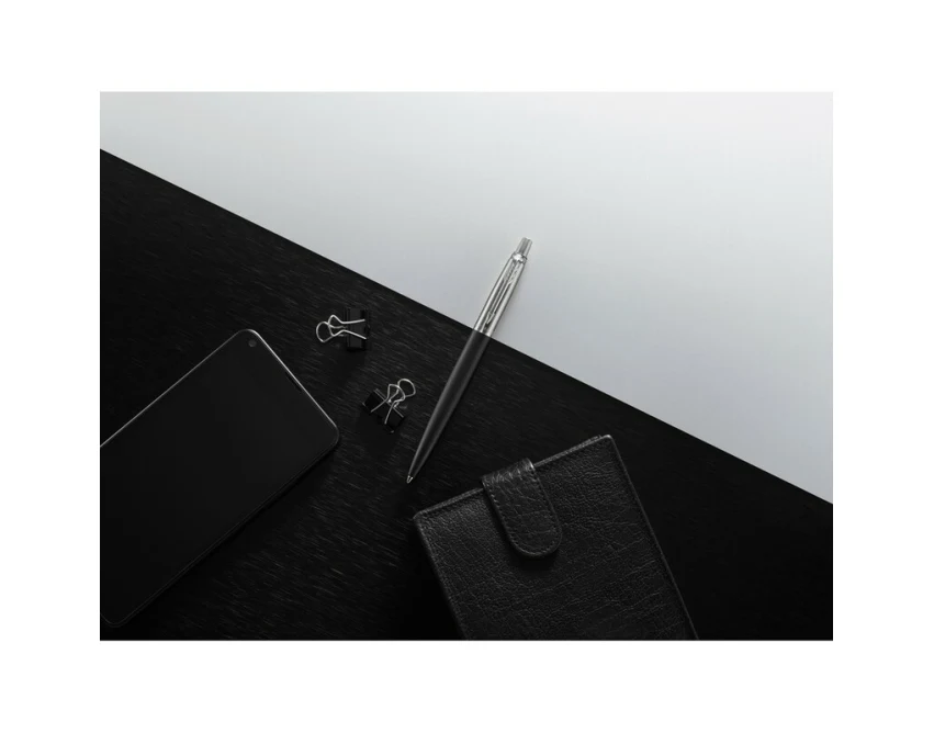 Parker Jotter Core Czarny z Grawerem w Pudełku