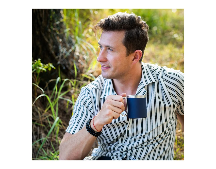 Granatowy kubek stalowy Magaro 300 ml z karabińczykiem