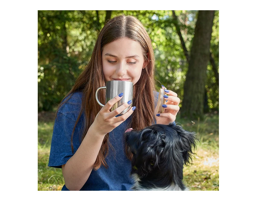 Srebrny kubek Maloy 350 ml z bambusową przykrywką i logo