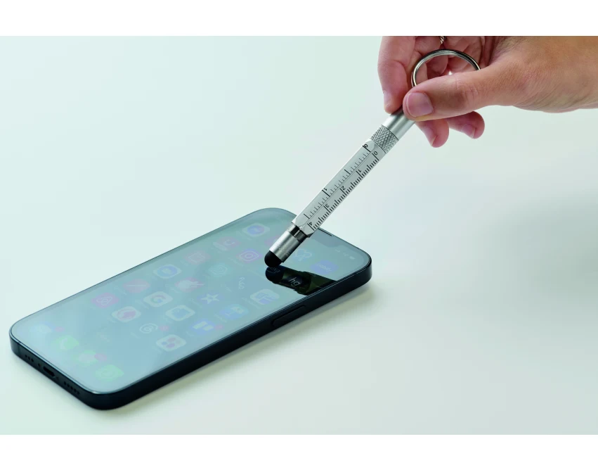 Srebrny brelok aluminiowy z długopisem i śrubokrętem 2w1