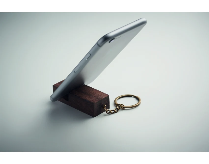 Drewniany brelok Code z grawerem i podstawką na telefon