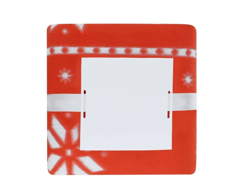 Czerwony koc RPET z logo – świąteczny gadżet firmowy