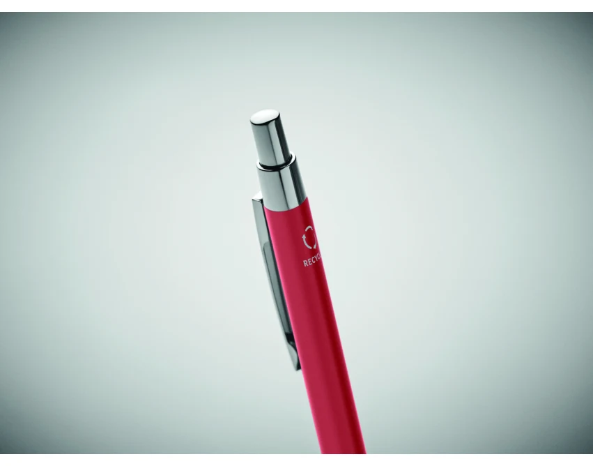 Czerwony długopis metalowy z recyklingu z grawerem logo