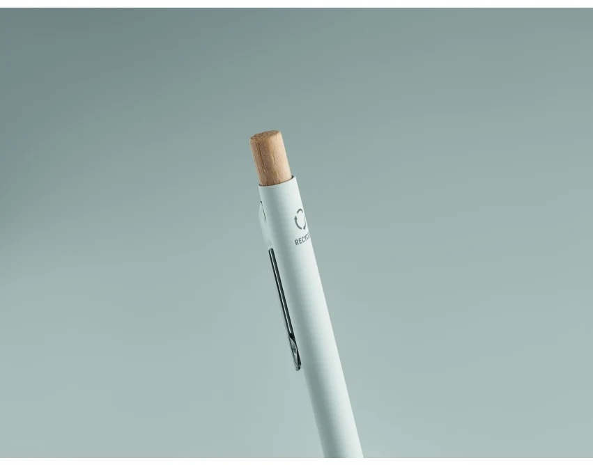 Biały długopis Bergamo z recyklingu z grawerem logo