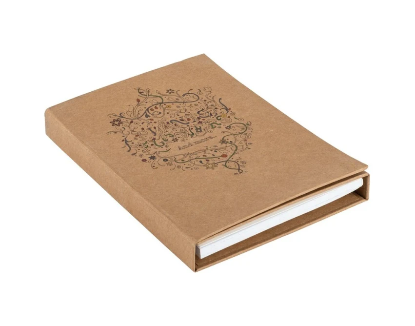 Kolorowanka dla dorosłych + 12 kredek z logo w kartoniku eco