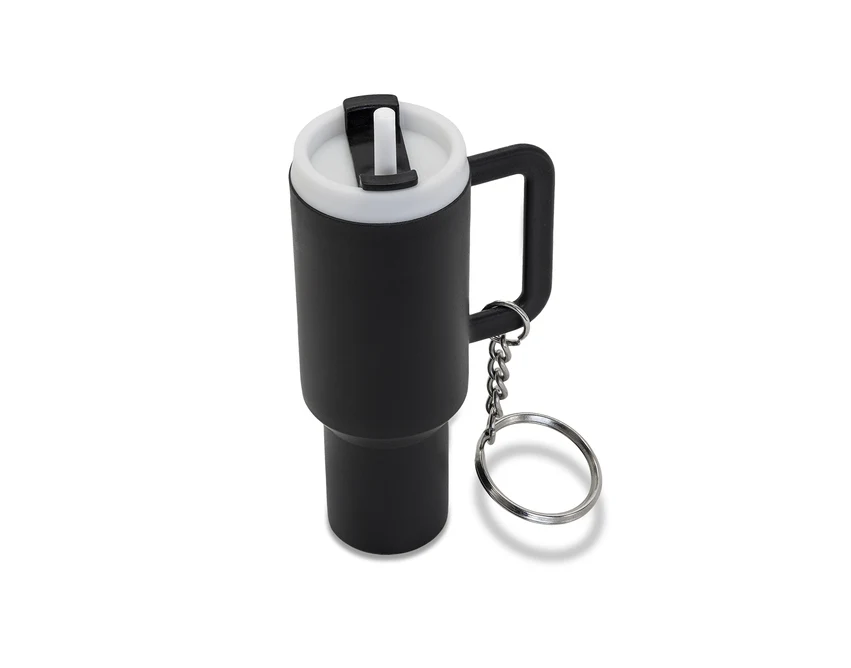 Brelok Minicup czarny z logo – metalowy gadżet firmowy