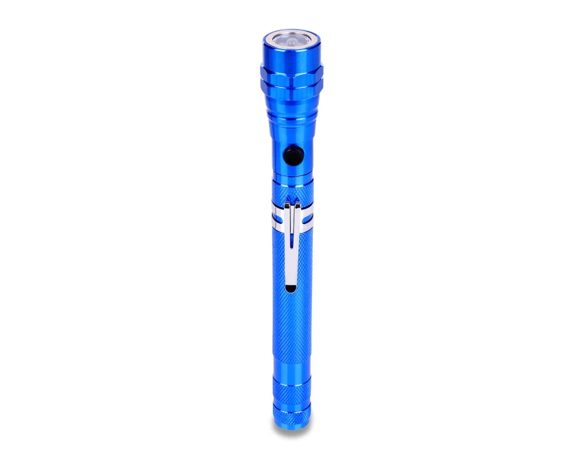 Closeup latarka aluminiowa LED z magnesem niebieska