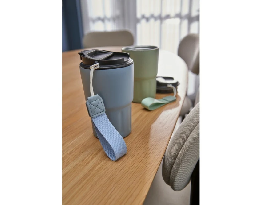 Czarny kubek termiczny 320 ml z paskiem i grawerem