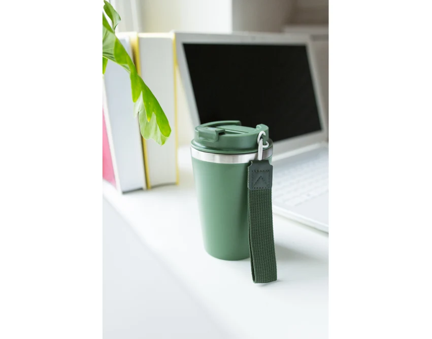 Granatowy kubek termiczny 350 ml z logo firmy, mat, pasek