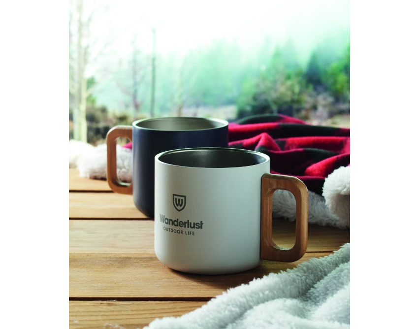 Biały kubek reklamowy 350 ml z recyklingu, drewniana rączka