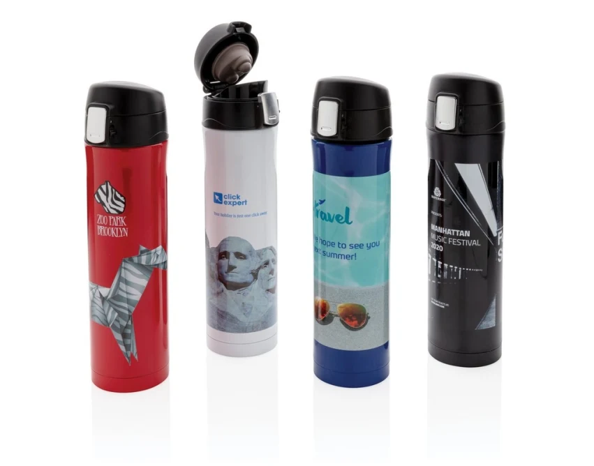 Czarny kubek termiczny 450 ml z grawerem logo RCS