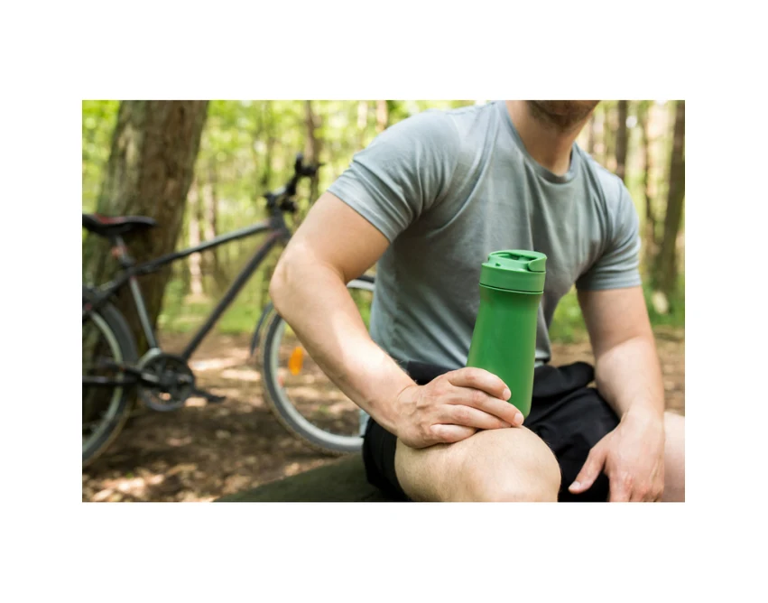 Zielony kubek termiczny 450 ml z grawerem – Zesha