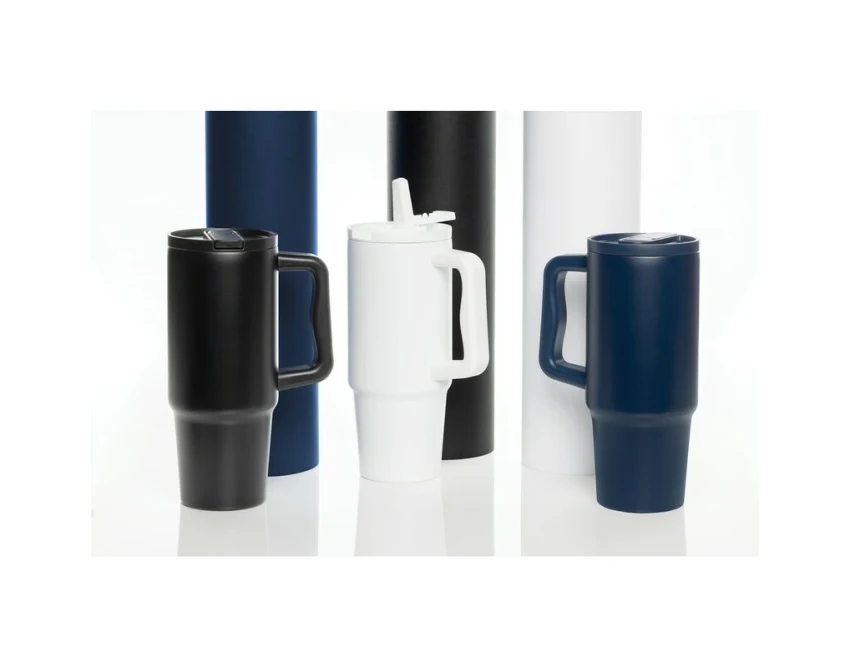 Biały kubek termiczny 900 ml ze słomką i logo firmy