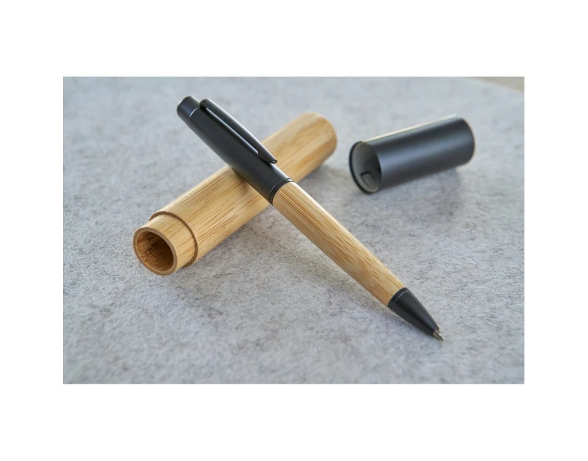 Srebrny długopis bambusowy z grawerem logo w tubie