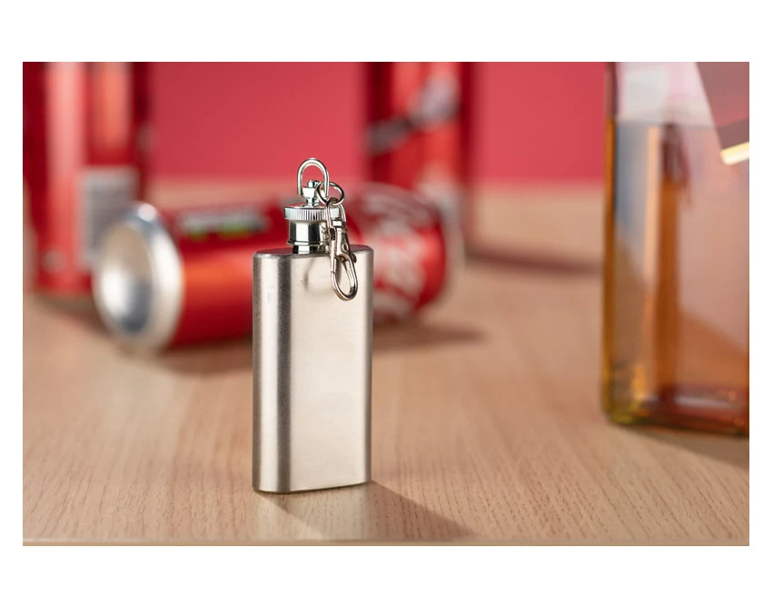 Brelok piersiówka FLASIK 50 ml srebrny z grawerem logo