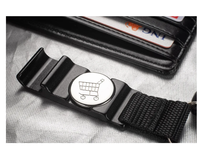 Czarny metalowy brelok JOGO 3w1 z żetonem i otwieraczem