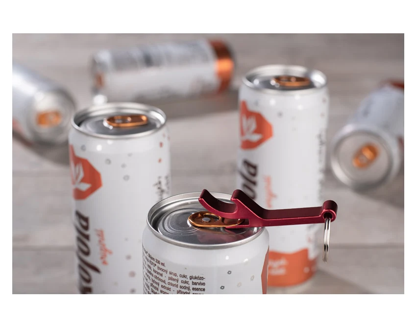 Czerwony brelok rALI z otwieraczem i logo – eko aluminium