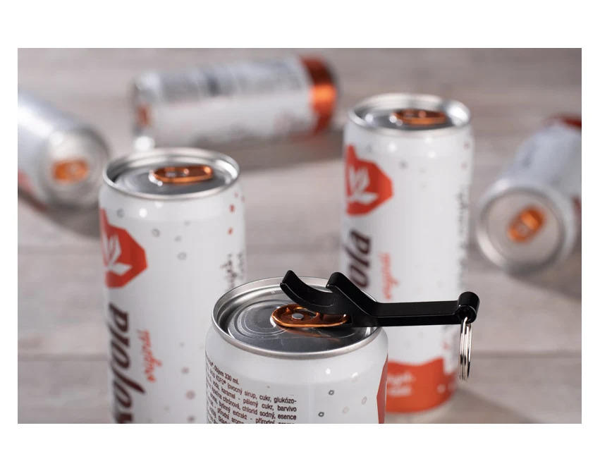Czarny brelok rALI z recyklingowanego aluminium i otwieraczem