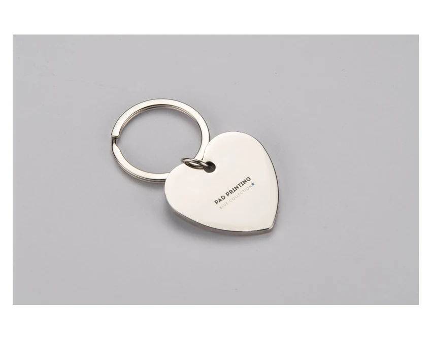 Srebrny brelok serce AMORO z logo firmy – metal, grawer