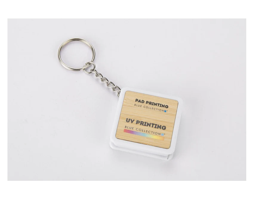 Bambusowy brelok miarka 1m DULO z logo – biały, ekologiczny