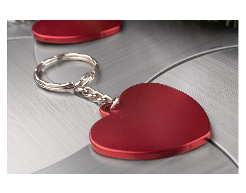 Brelok metalowy serce czerwone AMARE z grawerem – logo