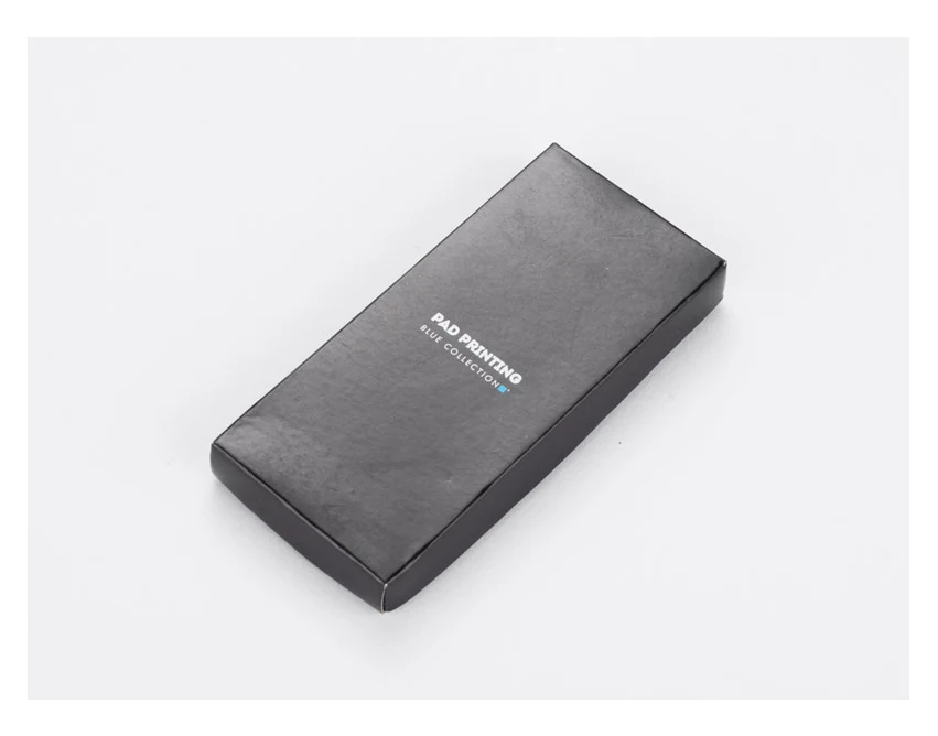 Brelok PORTE grafitowy metalowy z poliuretanem i logo