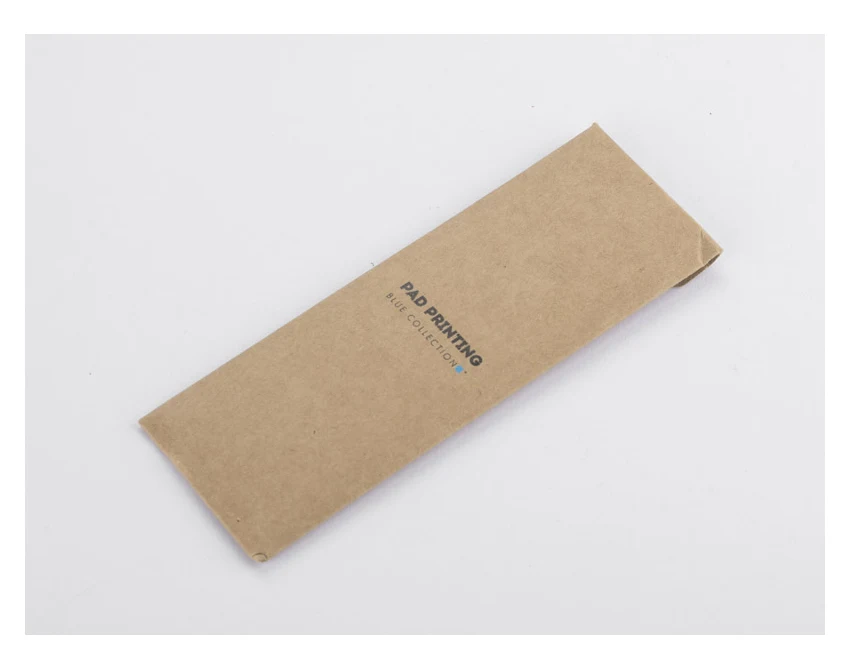 Grafitowy metalowy brelok TIR z grawerem logo – LORRY