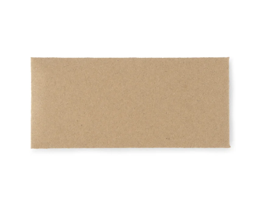 Brelok orzechowy z grawerem i czarnym paskiem biznesowy