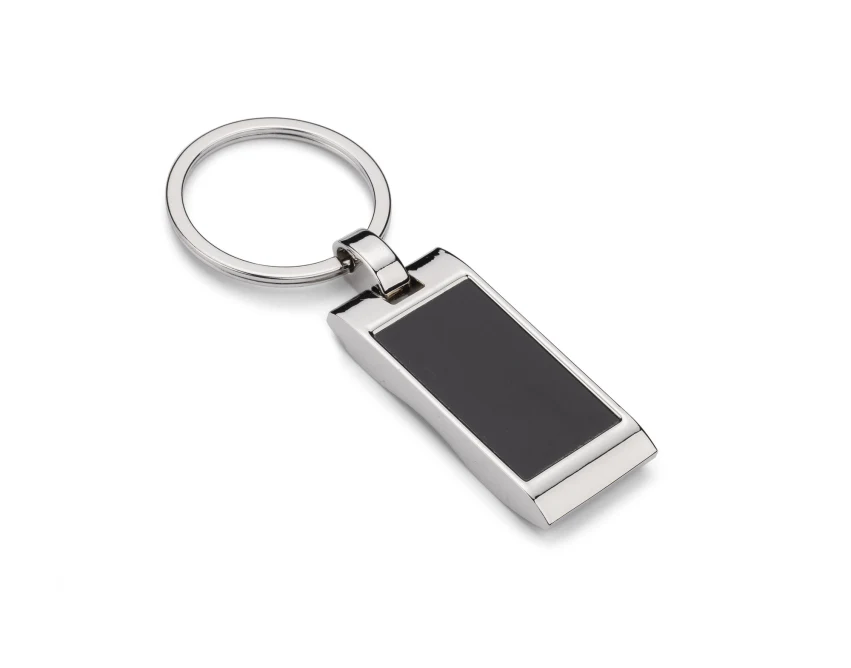 Czarny metalowy brelok KAMEL z grawerem logo firmowego