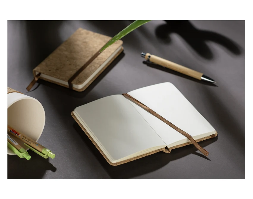 Notes korkowy CORA A6 z logo – naturalny korek, personalizacja