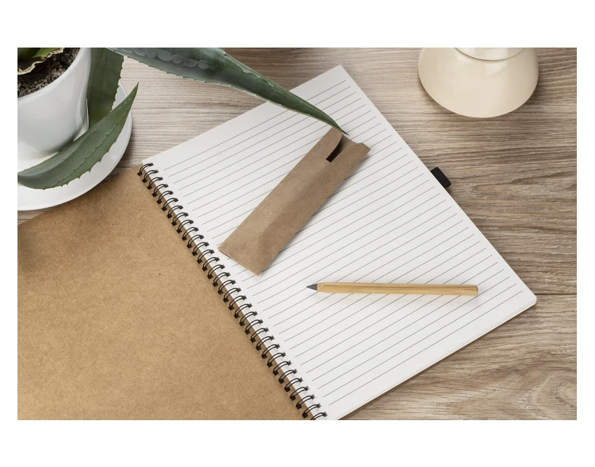 Brązowy notes A4 z papieru kamiennego z logo firmy