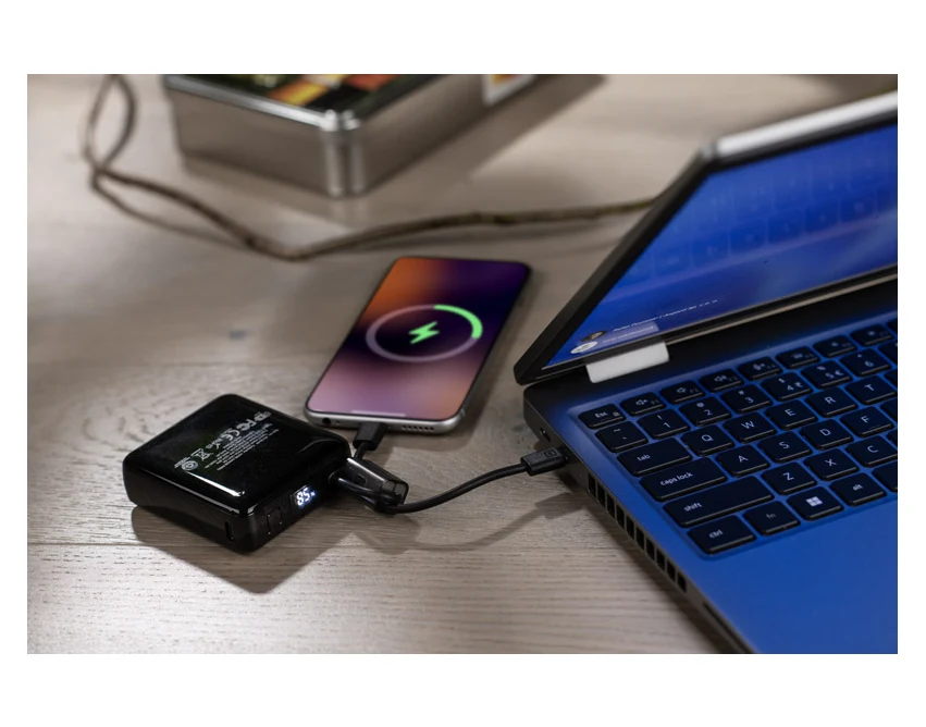 Powerbank LUMERO 10000 mAh z wbudowanym kablem czarny