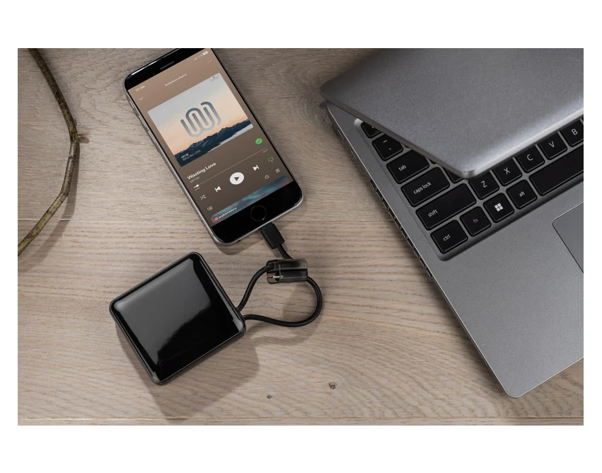 Powerbank LUMERO 10000 mAh z wbudowanym kablem czarny
