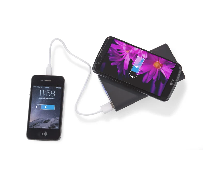 DOUBLE bezprzewodowy powerbank 8000 mAh czarny
