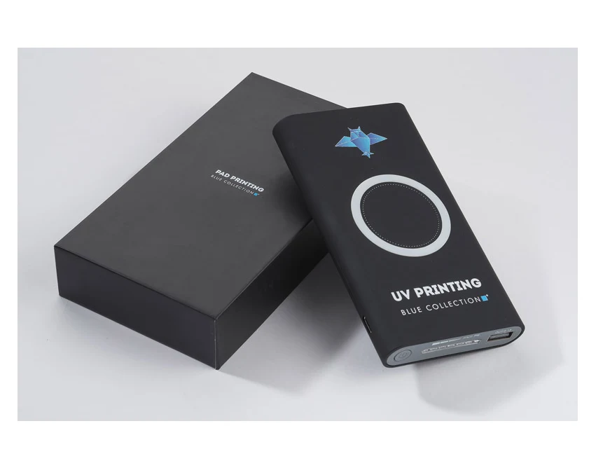 DOUBLE bezprzewodowy powerbank 8000 mAh czarny