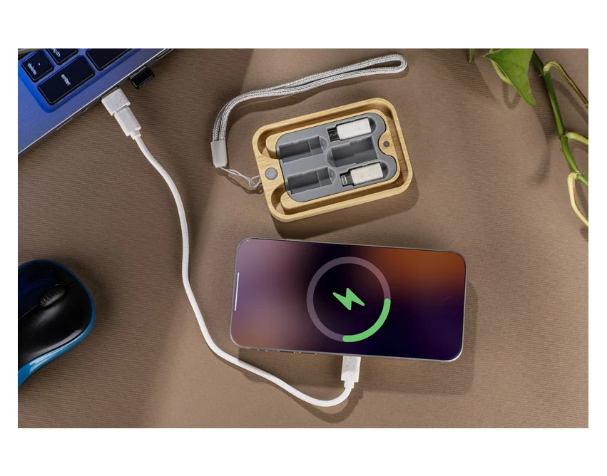 BUMO kabel USB z logo w beżowym etui z bambusa
