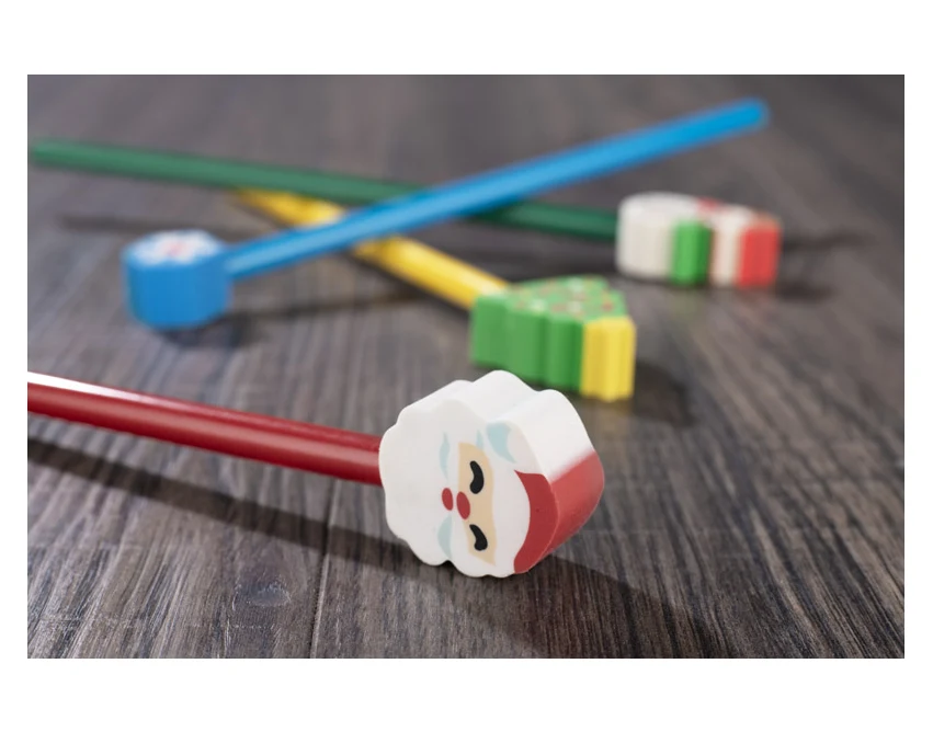 Ołówek reklamowy na święta czerwony Mikołaj z gumką 3D