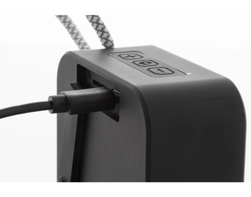 Czarny głośnik reklamowy Bluetooth z logo z recyklingu ABS