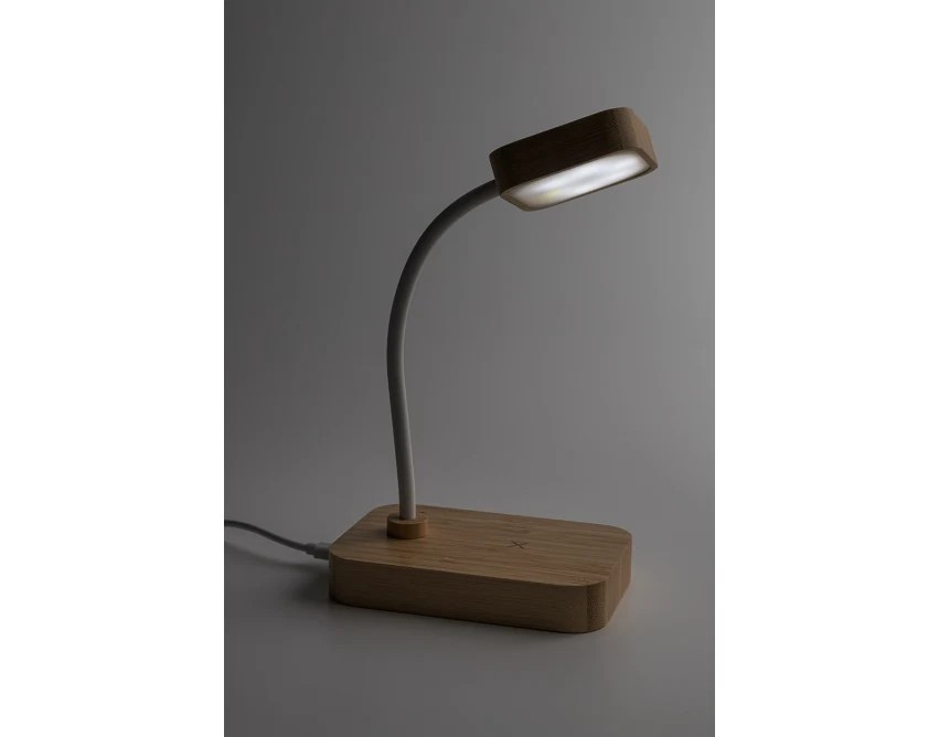 Bambusowa lampka biurkowa USB z ładowarką QI i logo