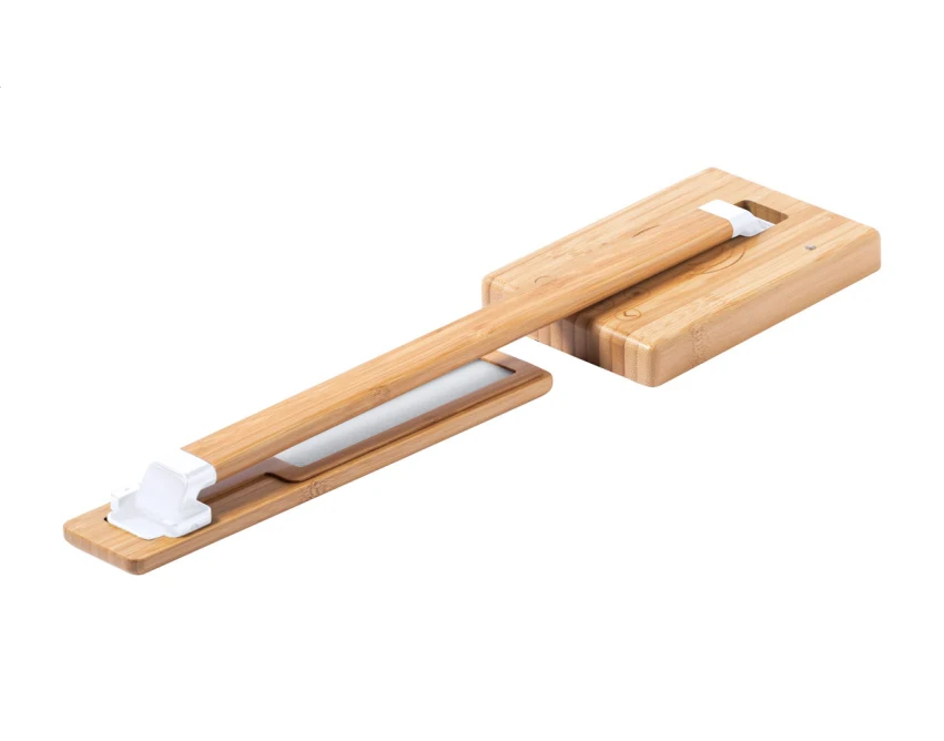 Bambusowa lampka LED z ładowarką USB i logotypem firmy