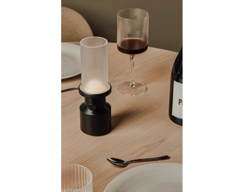 Czarna lampka LED VINGA Niori z logo, RABS, do biura