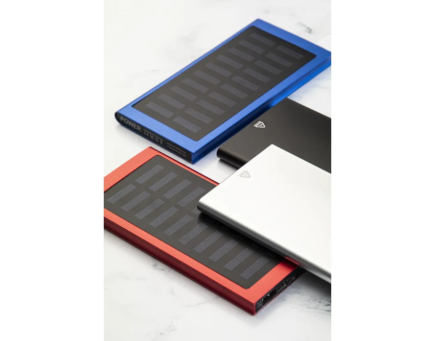 Powerbank solarny 4000 mAh z aluminium z recyklingu