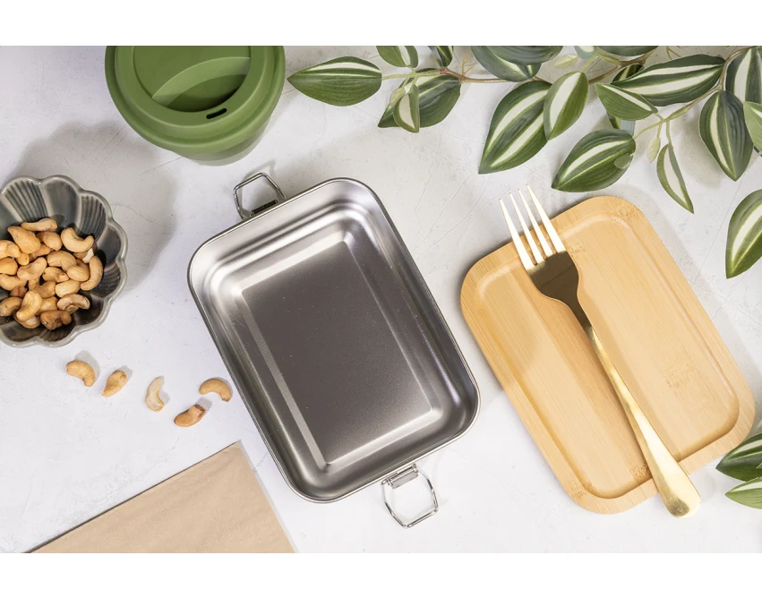 Srebrny lunchbox z logo 750 ml z bambusową pokrywką