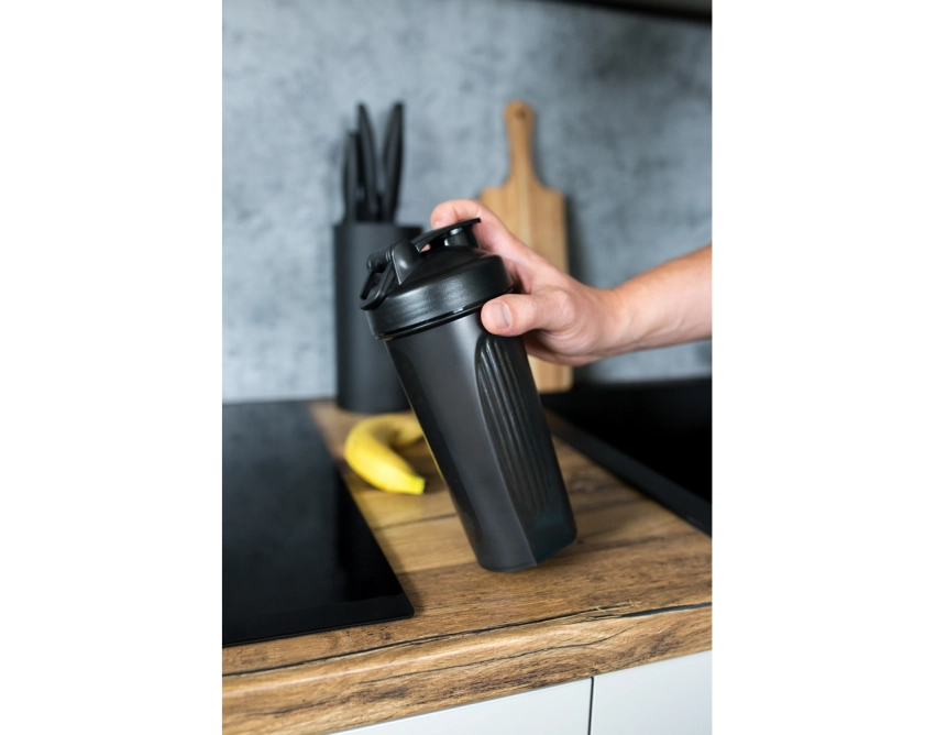 Urelles shaker do odżywek 750 ml czarny z kulką