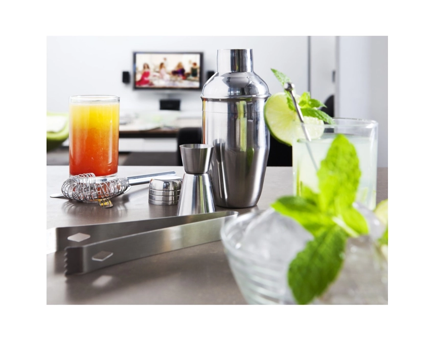 Srebrny shaker do koktajli 350 ml w zestawie