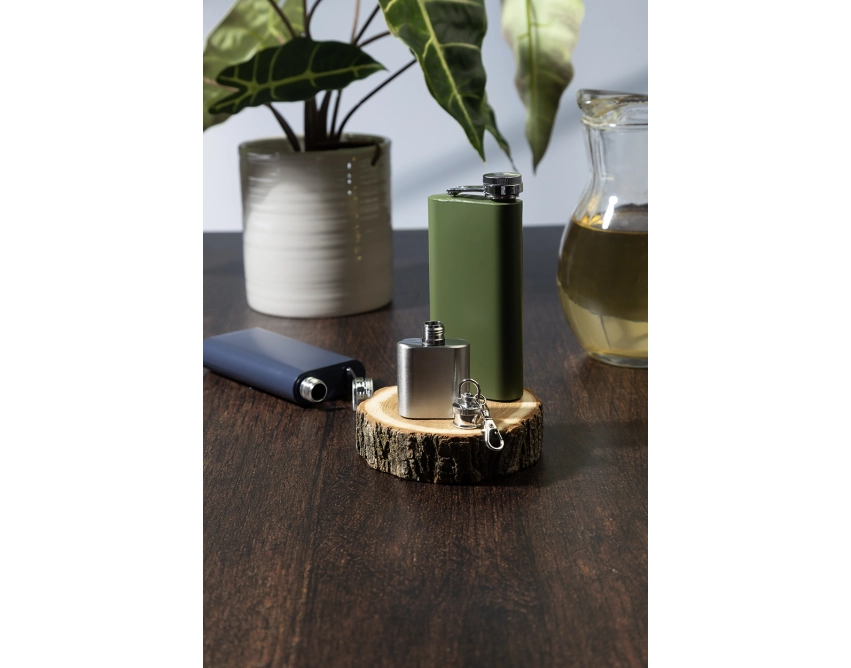 Piersiówka personalizowana 30 ml – srebrny brelok