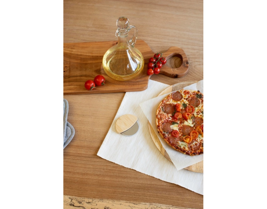 Nóż do pizzy z logo – brązowy bambusowy uchwyt