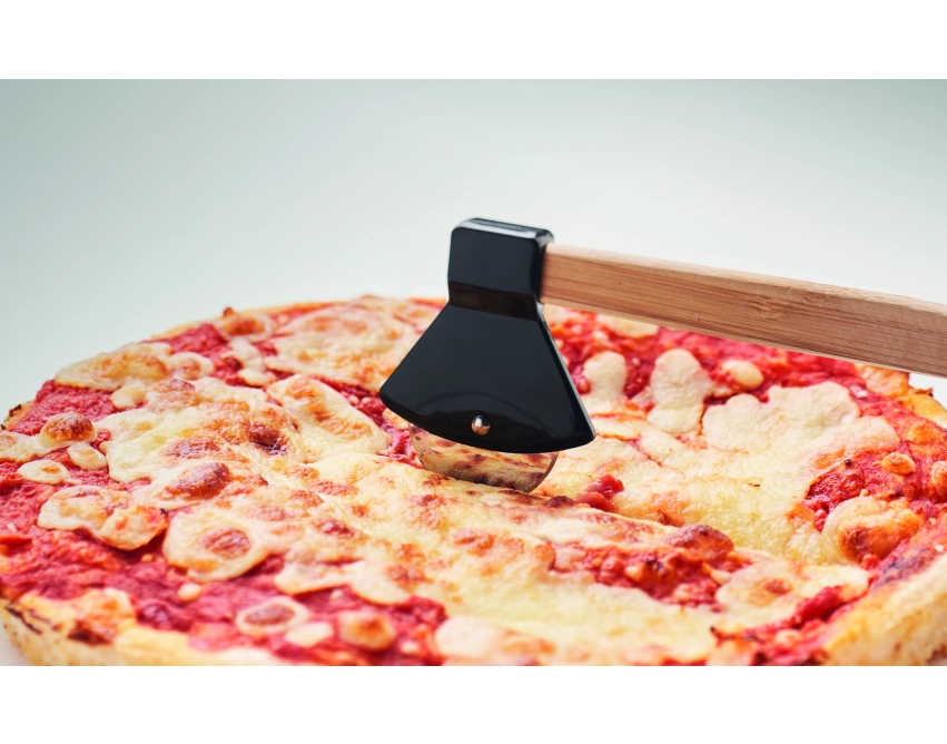 Zaza – bambusowy nóż do pizzy w kształcie siekiery